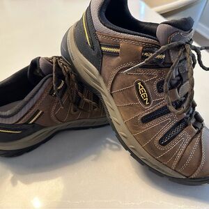 KEEN Utility Mens Flint ll soft toe work shoes Size 10.5